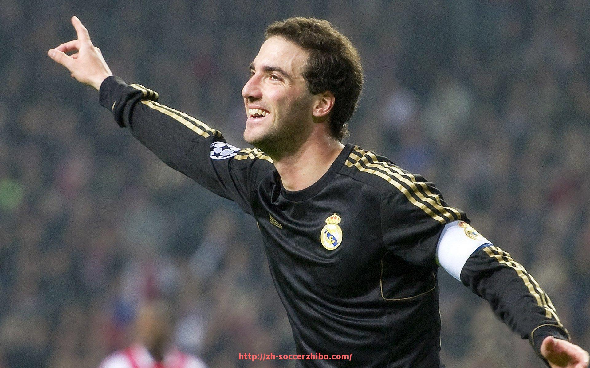 足球直播-意甲顶级球队分析与赛季表现对比